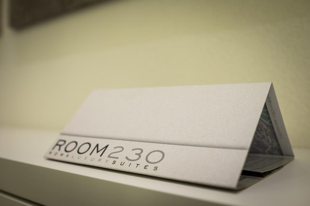 Room 230 Roma Luxury Suites חדר תמונה