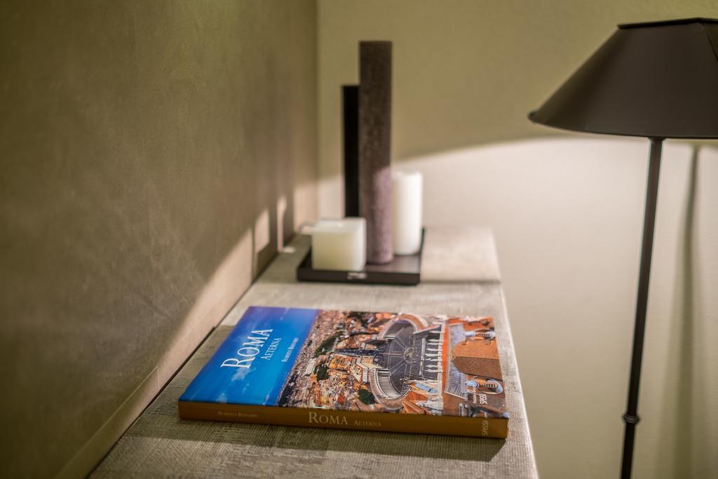 Room 230 Roma Luxury Suites חדר תמונה